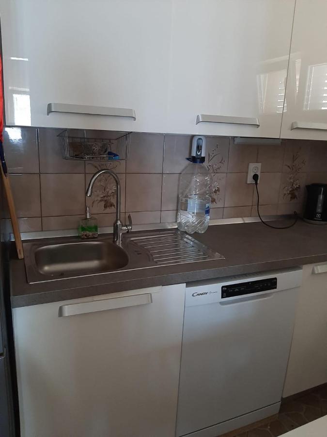 Kuca Za Odmor Coccoli Apartment Karlobag Exterior photo