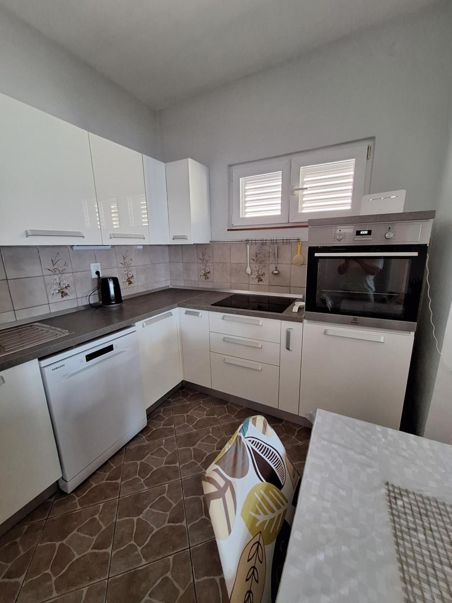 Kuca Za Odmor Coccoli Apartment Karlobag Exterior photo